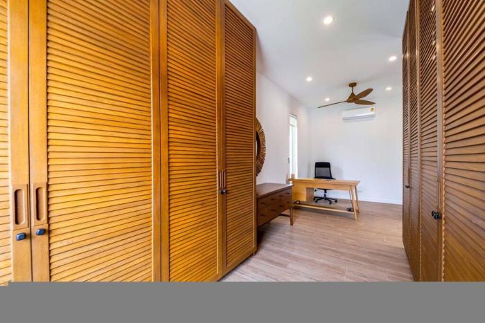 luxury 7 bedroom pool villa wl67