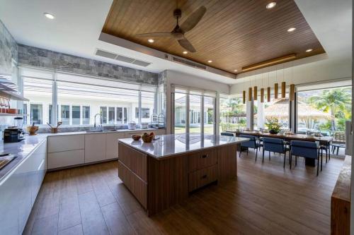luxury 7 bedroom pool villa wl67
