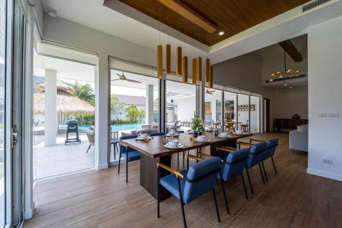 luxury 7 bedroom pool villa wl67