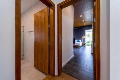 luxury 7 bedroom pool villa wl67