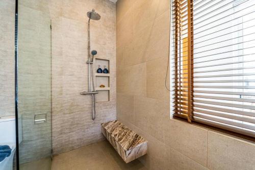 luxury 7 bedroom pool villa wl67