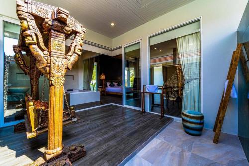luxury 7 bedroom pool villa wl67