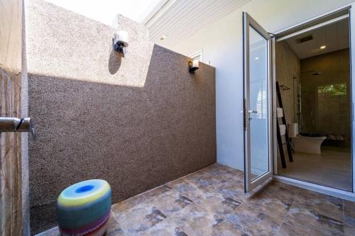 luxury 7 bedroom pool villa wl67