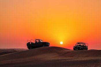 Al Marmoom Oasis Luxury Experiential Desert Domes,,5 star