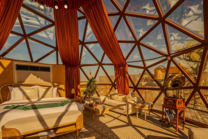 al marmoom oasis luxury experiential desert domes