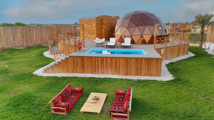 al marmoom oasis luxury experiential desert domes