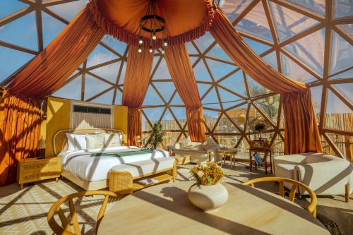 al marmoom oasis luxury experiential desert domes