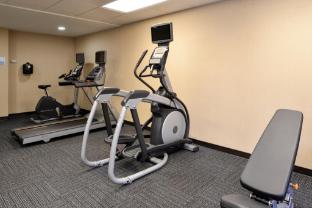 holiday inn express and suites naples north bonita springs
