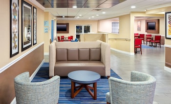 holiday inn express and suites naples north bonita springs