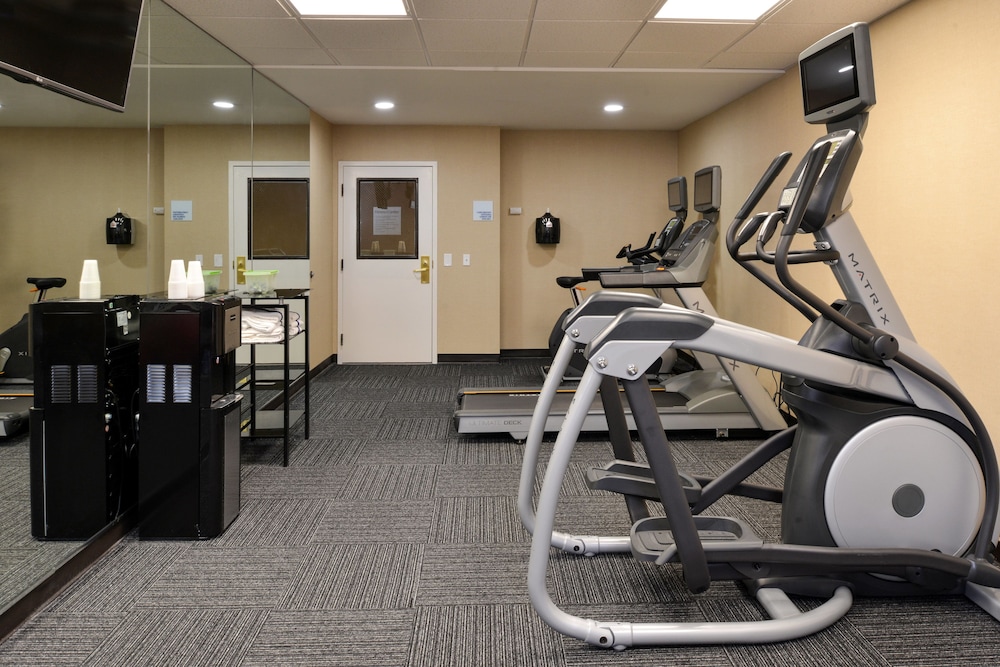 holiday inn express and suites naples north bonita springs