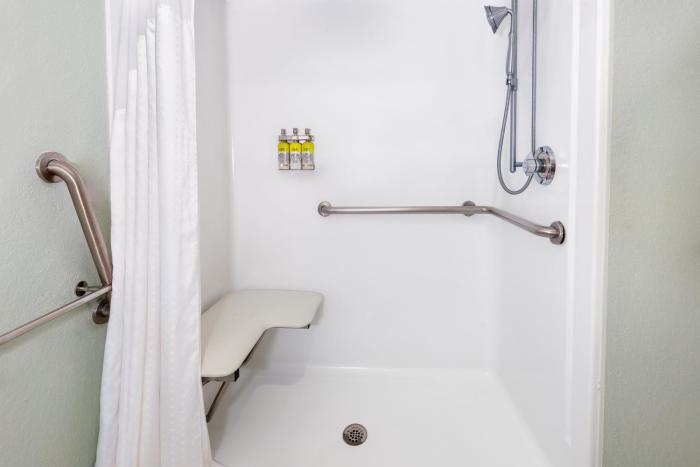 holiday inn express and suites naples north bonita springs