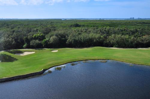holiday inn express and suites naples north bonita springs