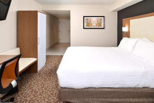 Holiday Inn Express & Suites Naples North - Bonita Springs,Fort Myers>>Bonita Springs,3 star