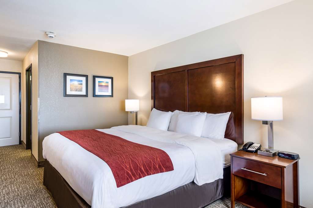 comfort inn bonner springs kansas city