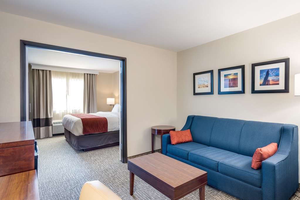 comfort inn bonner springs kansas city