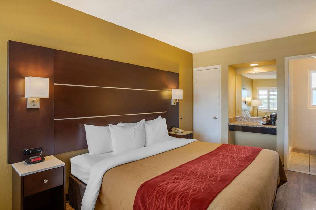 comfort inn san diego airport at the harbor