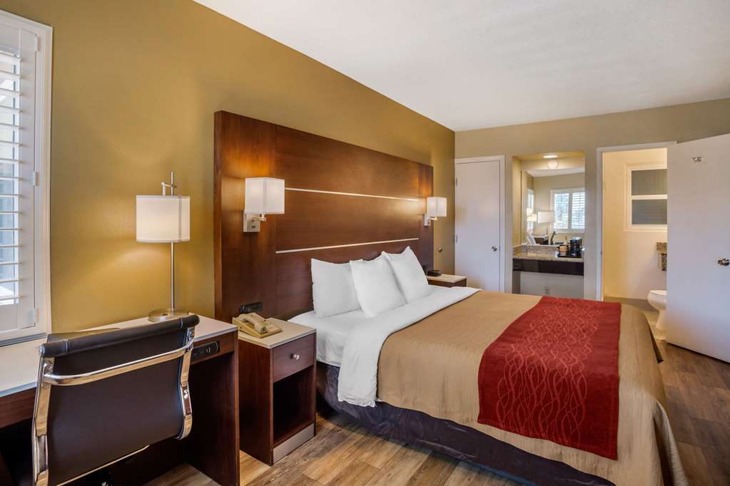 comfort inn san diego airport at the harbor