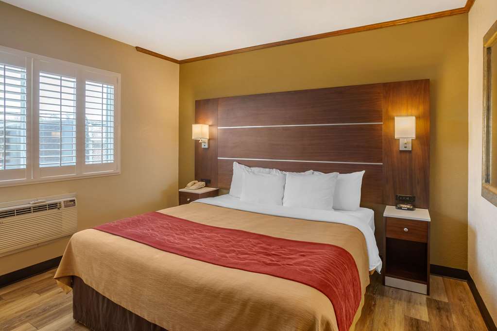 comfort inn san diego airport at the harbor