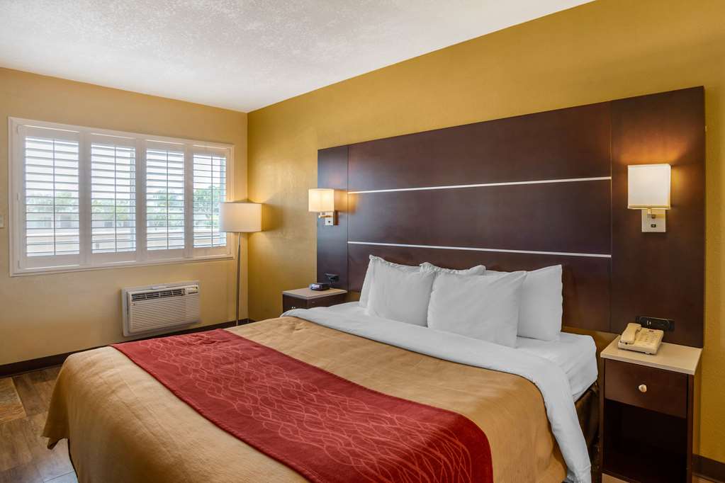 comfort inn san diego airport at the harbor