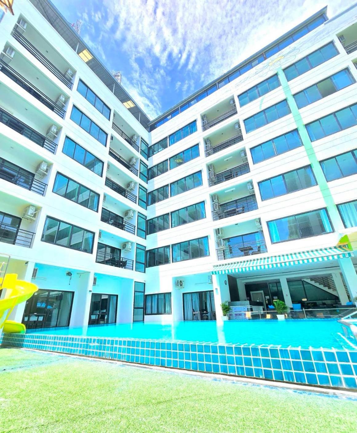 the regizt hotel pattaya