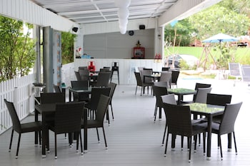 the regizt hotel pattaya