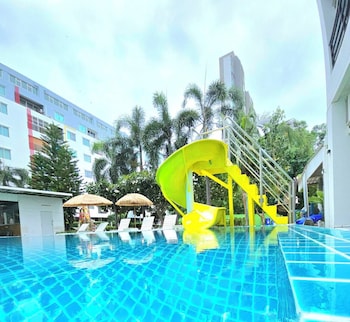the regizt hotel pattaya