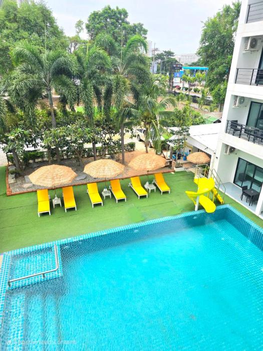 the regizt hotel pattaya