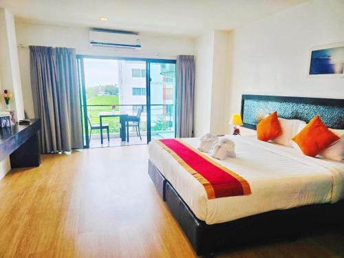 the regizt hotel pattaya