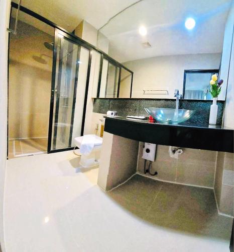 the regizt hotel pattaya