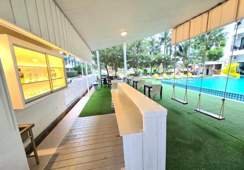 the regizt hotel pattaya