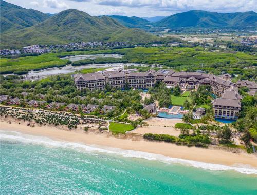 the ritz carlton sanya yalong bay
