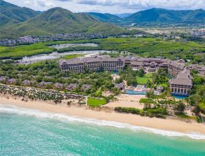 the ritz carlton sanya yalong bay