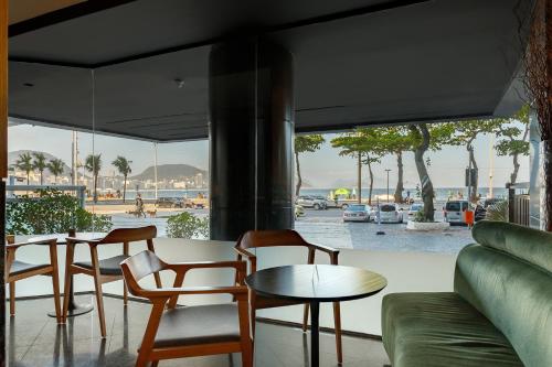 orla copacabana hotel