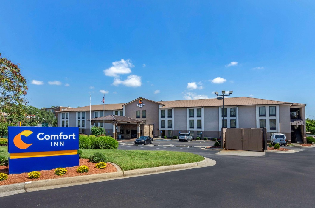 comfort inn roanoke civic center