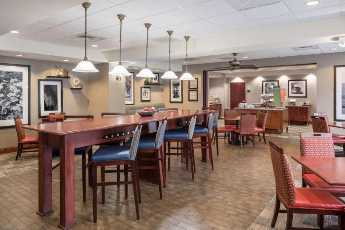 hampton inn branson branson hills