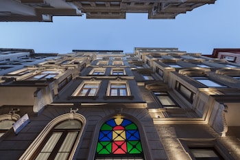 akka suites taksim