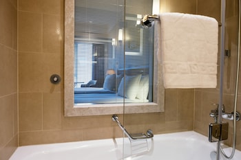 windsor hotel and convention center