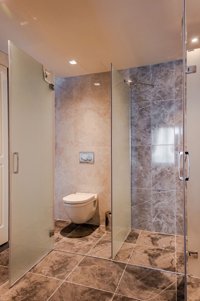 windsor hotel and convention center