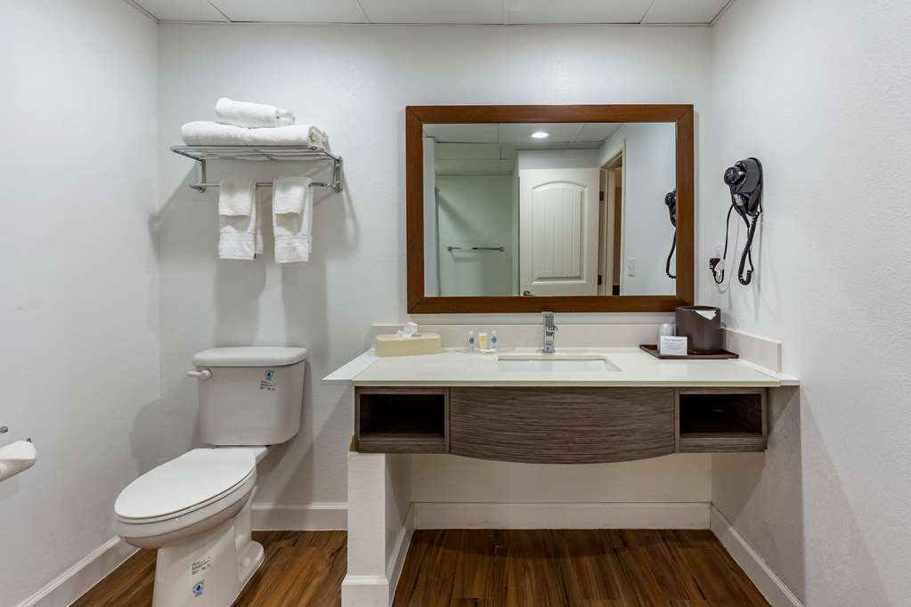 comfort suites near camp lejeune