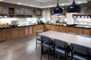 Hyatt Place Jacksonville Airport,Jacksonville>>Duval,3 star
