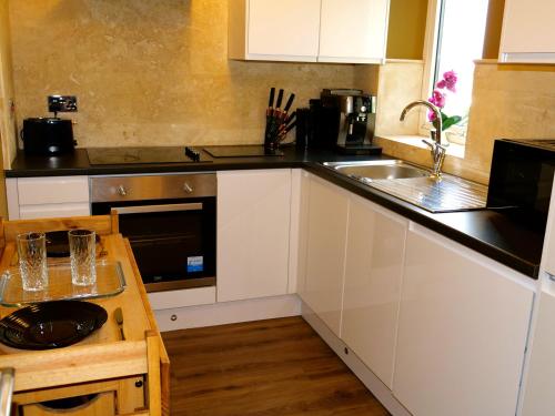 sexy luxurious versace apartment near sheffield