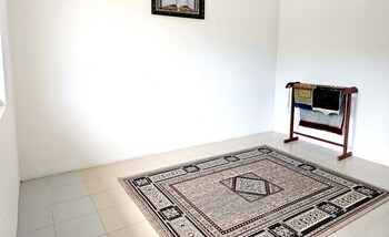 triima inn tanjung rhu by perfect host