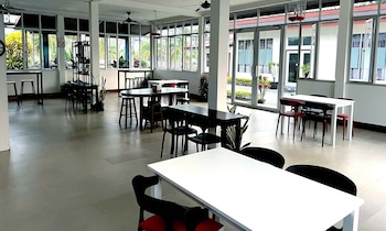 triima inn tanjung rhu by perfect host