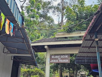 triima inn tanjung rhu by perfect host