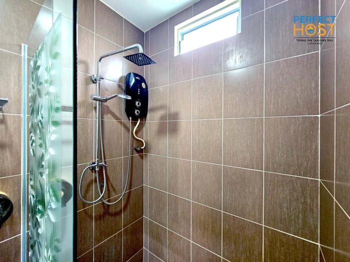 triima inn tanjung rhu by perfect host