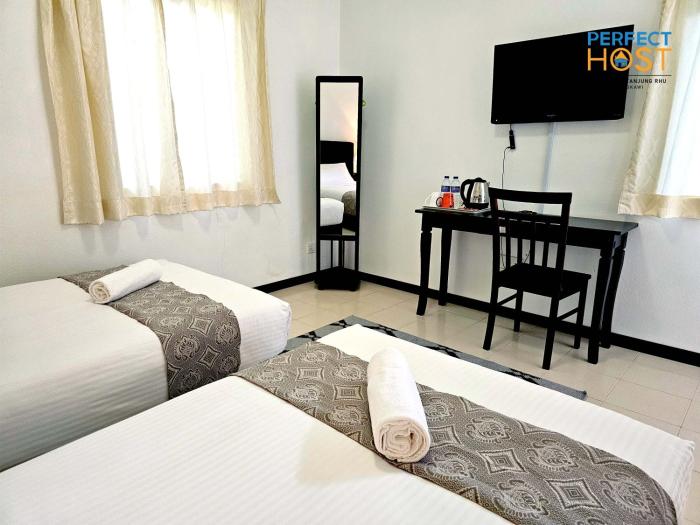triima inn tanjung rhu by perfect host