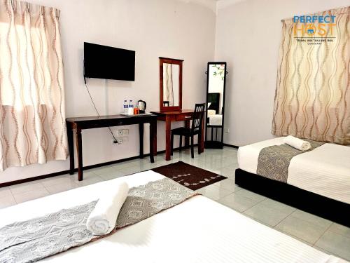 triima inn tanjung rhu by perfect host