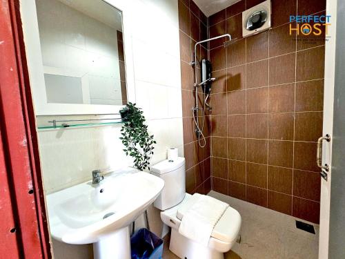triima inn tanjung rhu by perfect host