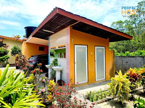 triima inn tanjung rhu by perfect host
