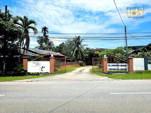 triima inn tanjung rhu by perfect host